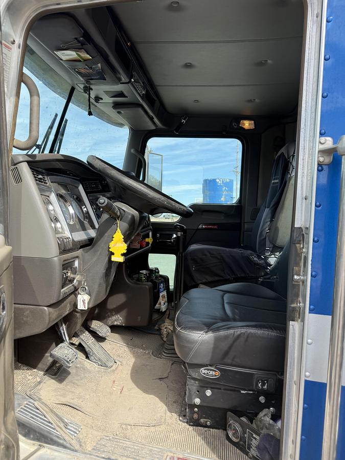 Used 2012 Kenworth Pump Truck with DOT 412 Trailer