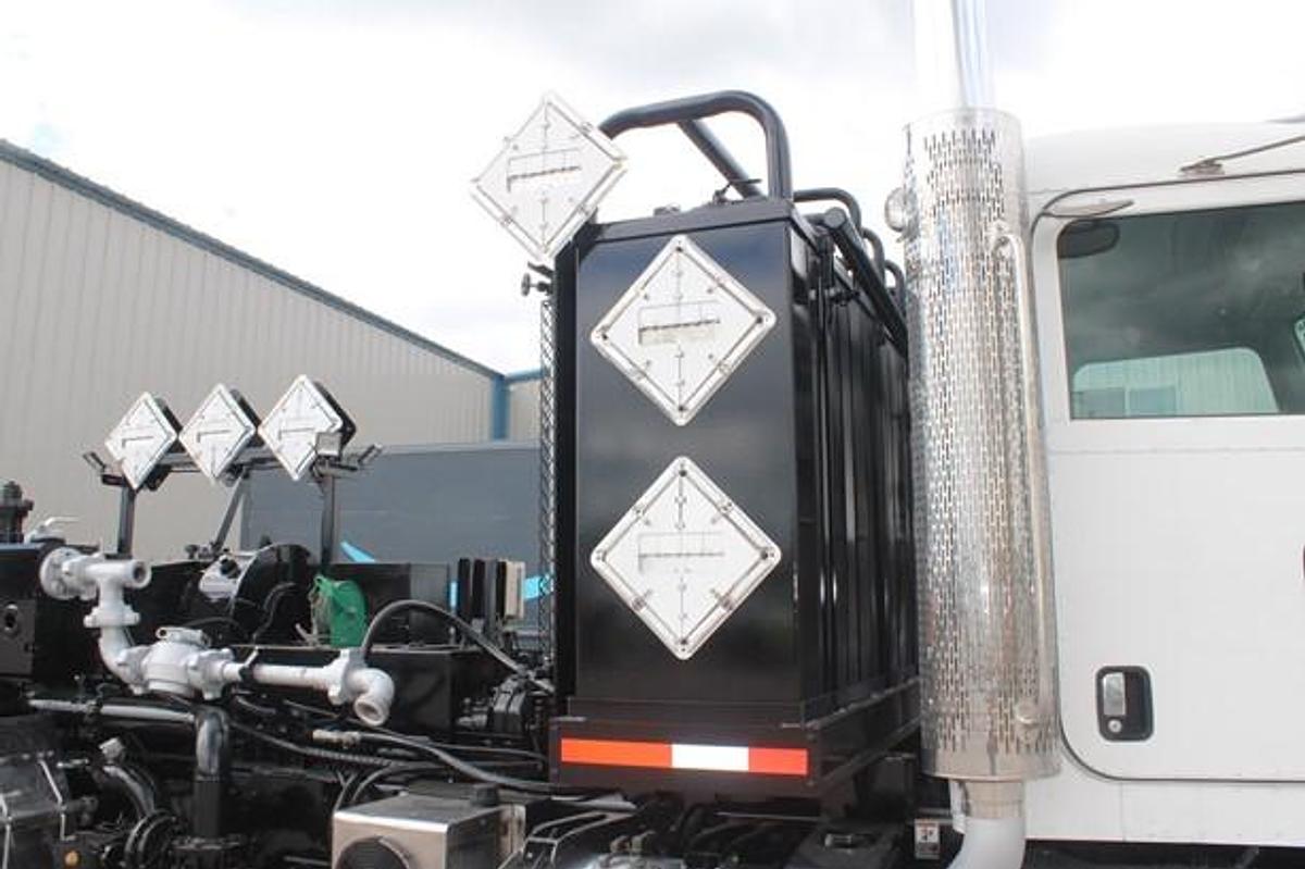 Used 2012 Peterbilt Kill Truck