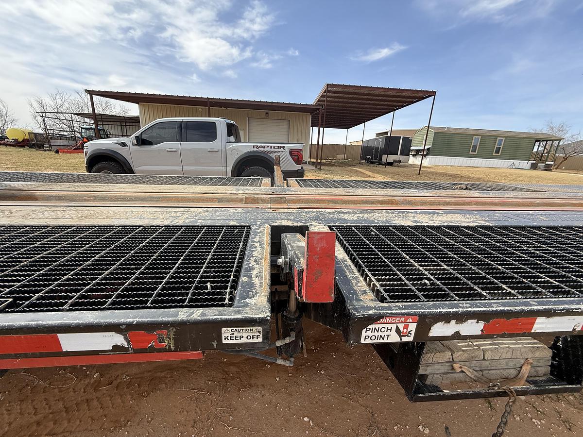 Used 2022 Hawker Laydown Machine