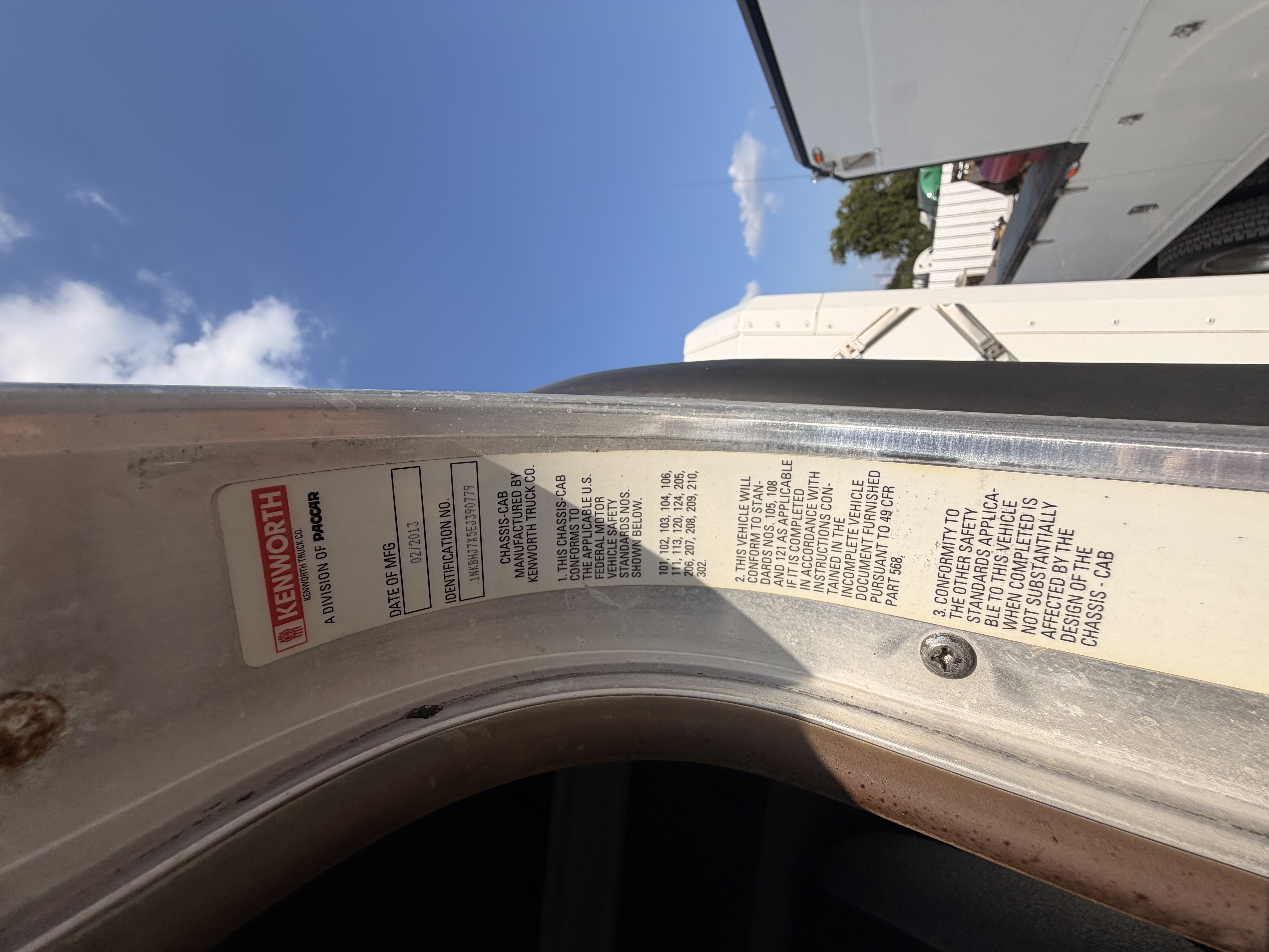 Used 2014 Kenworth T4 Wireline Truck