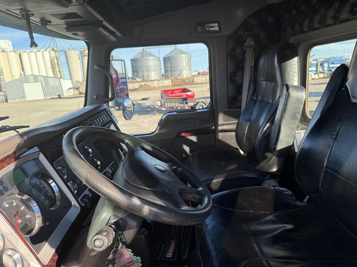 Used 2012 Kenworth Pump Truck with DOT 412 Trailer