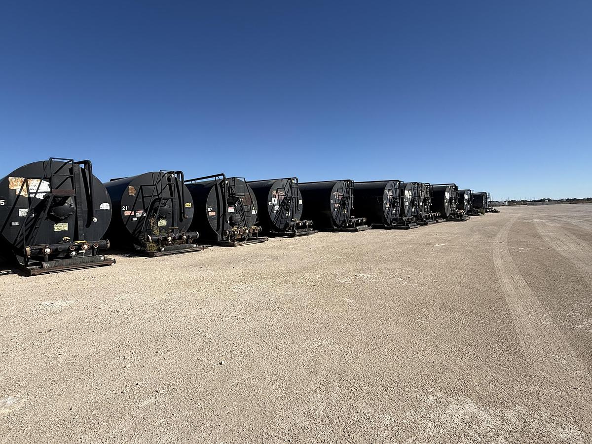 Used 500 BBL Skidded Frac Tanks