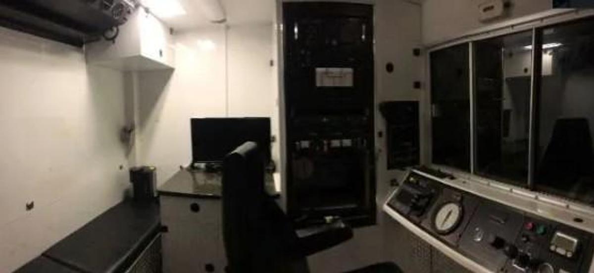 Used 2009 Peterbilt Wireline Truck