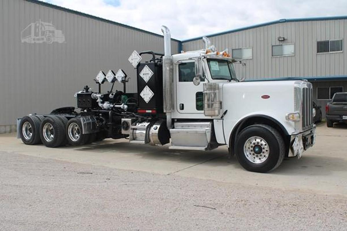 Used 2012 Peterbilt Kill Truck