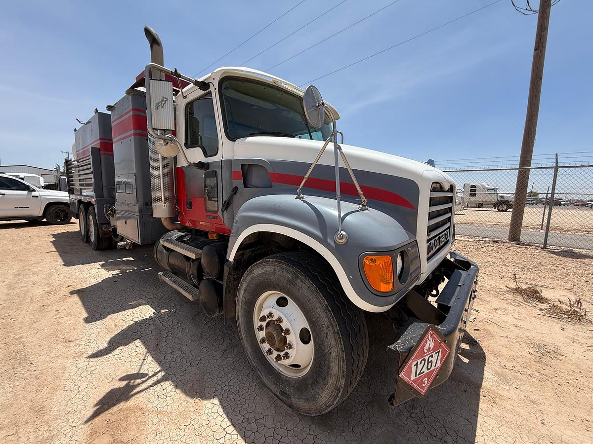 Used 2003 Mack CV713 Granite Hot Oil Truck
