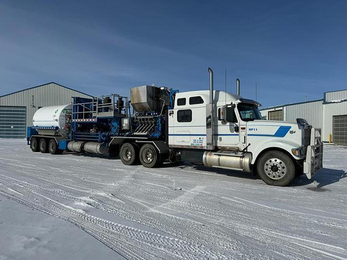 Used High Rate 840K Nitrogen Pumper Tractor and Trailer