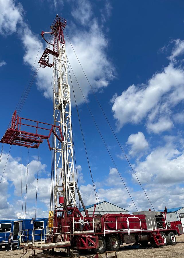 Used Single Well Service Rig with 72' Mast