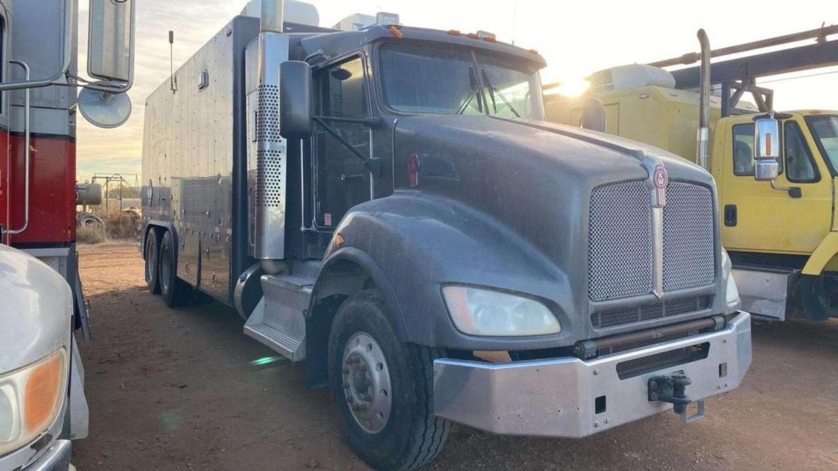 Used 2013 Kenworth Wireline Truck