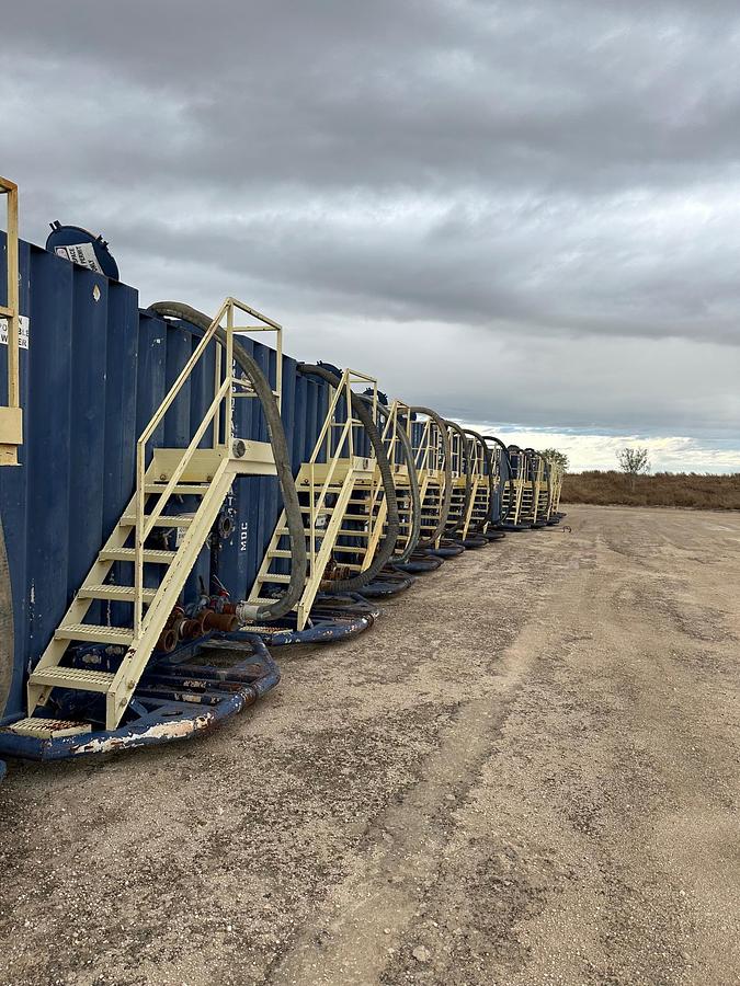 Used (27) 500bbl Wichita Frac Tanks