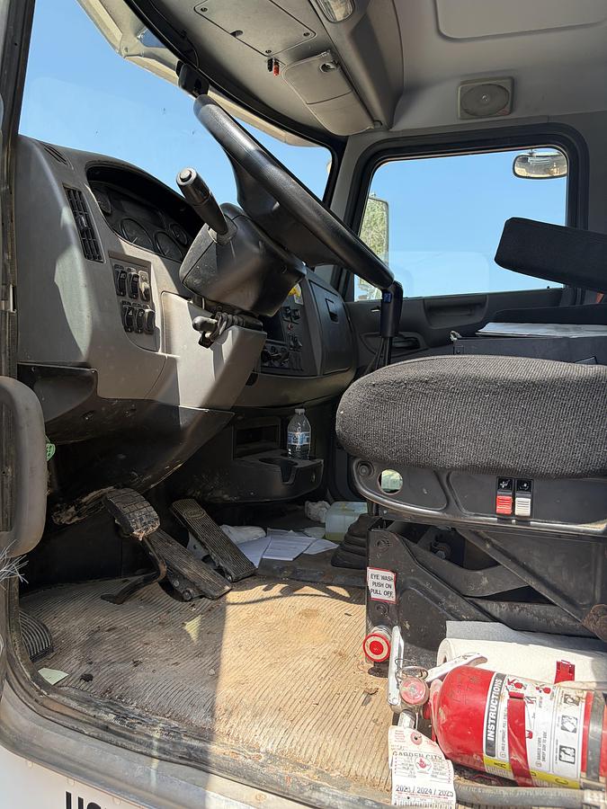 Used 2015 Peterbilt 337