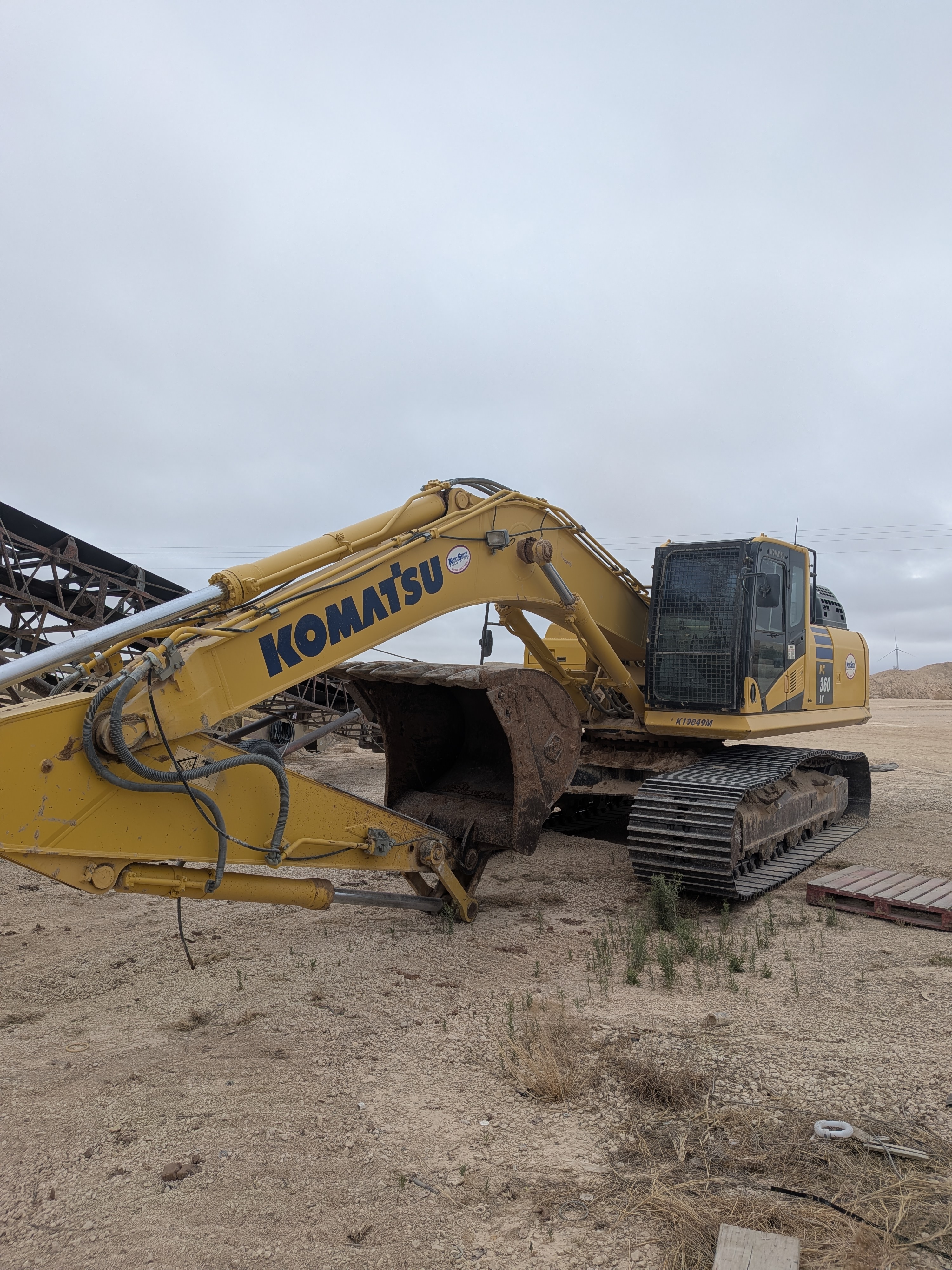 Used 2019 Komatsu PC360LC-11 Hydraulic Excavator