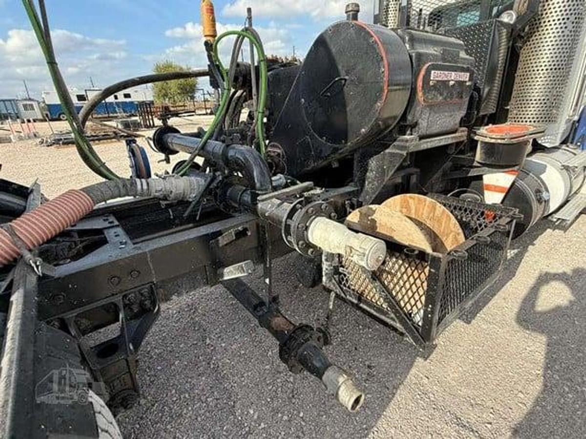 Used 2011 Kenworth T800 Kill Truck & Trailer