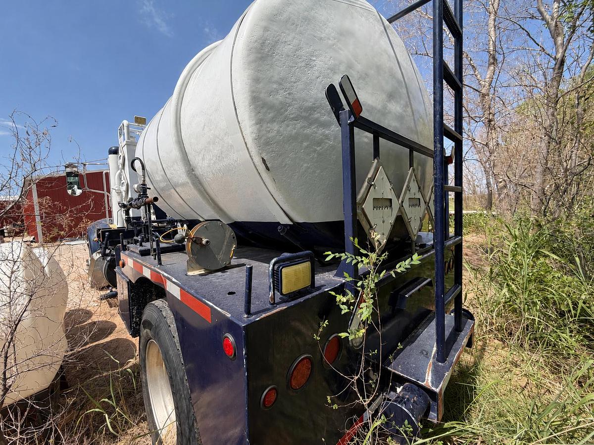 Used 2015 Peterbilt 337
