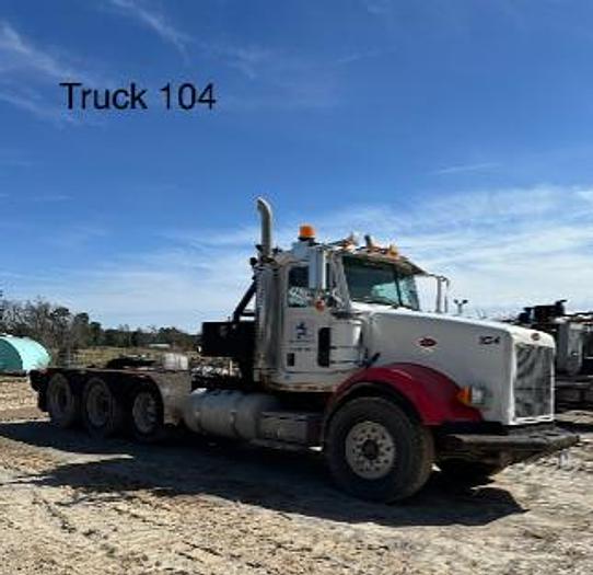Used 2007 Peterbilt 379 Winch Truck