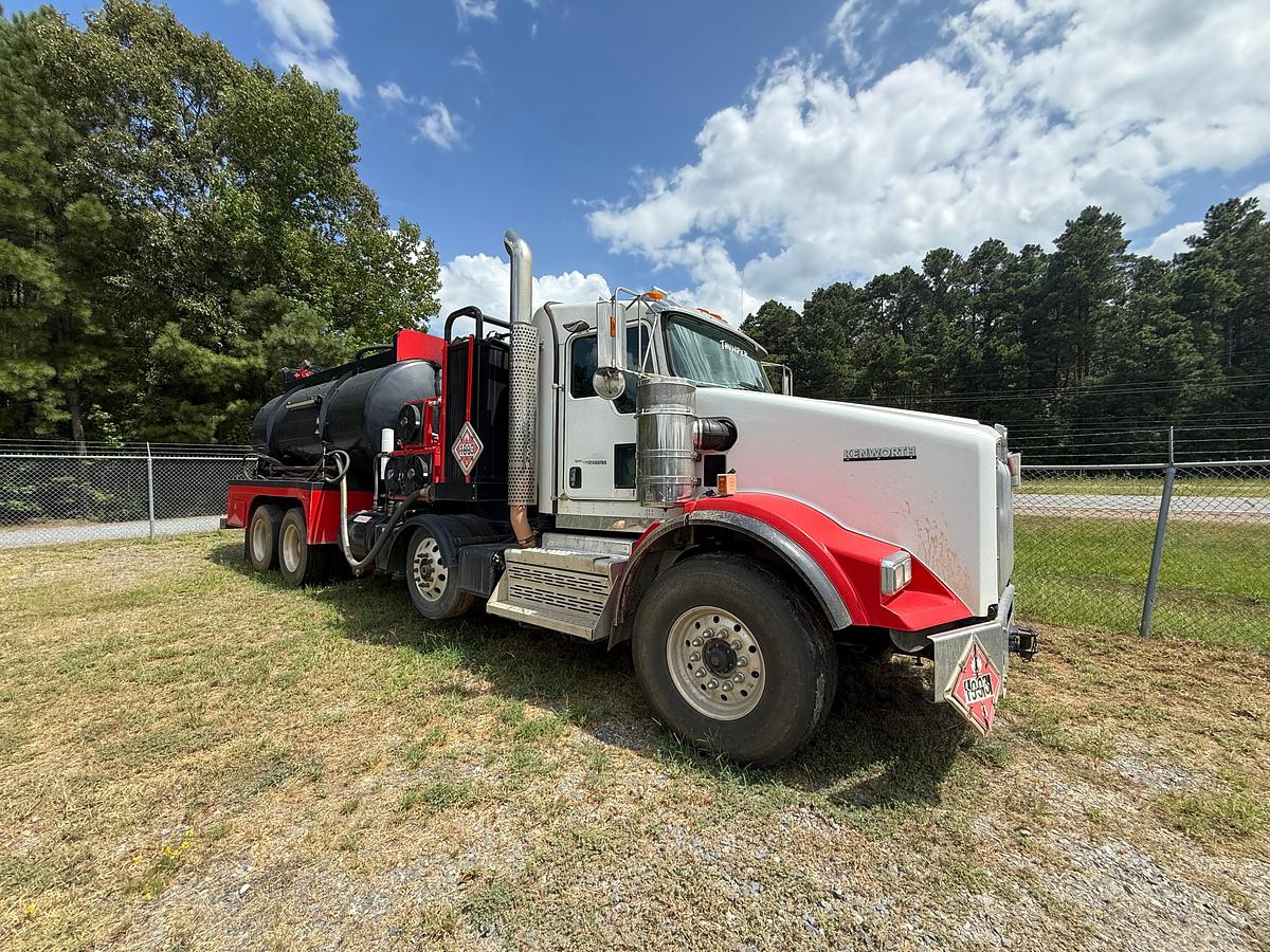 Used 2023 Kenworth T800 10k Pump Truck