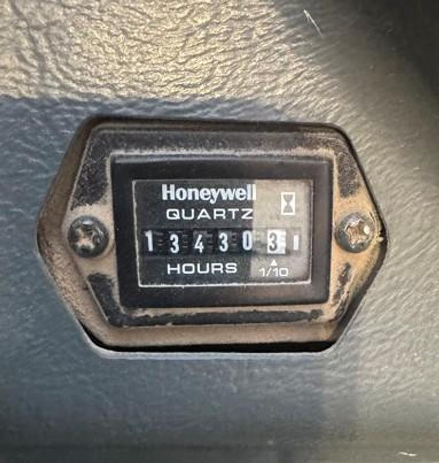 Used 2016 Manitowoc 110-T Crawler