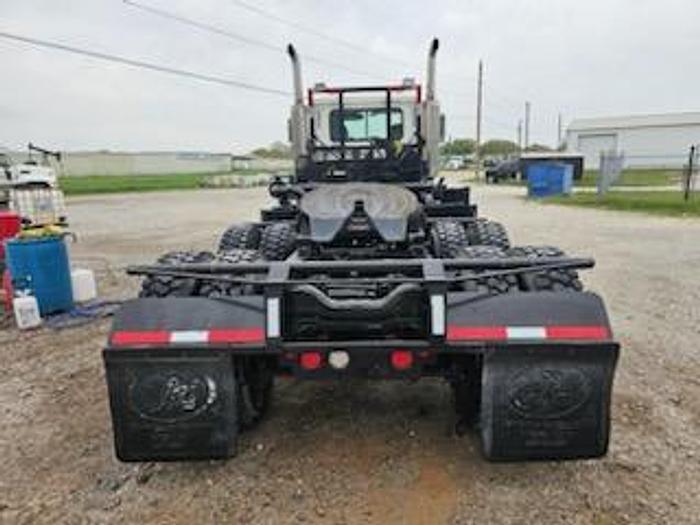 Used 2006 Mack CL700 Acid Pump Truck