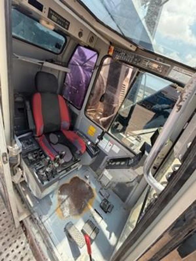 Used 2014 Linkbelt 110-T Crawler