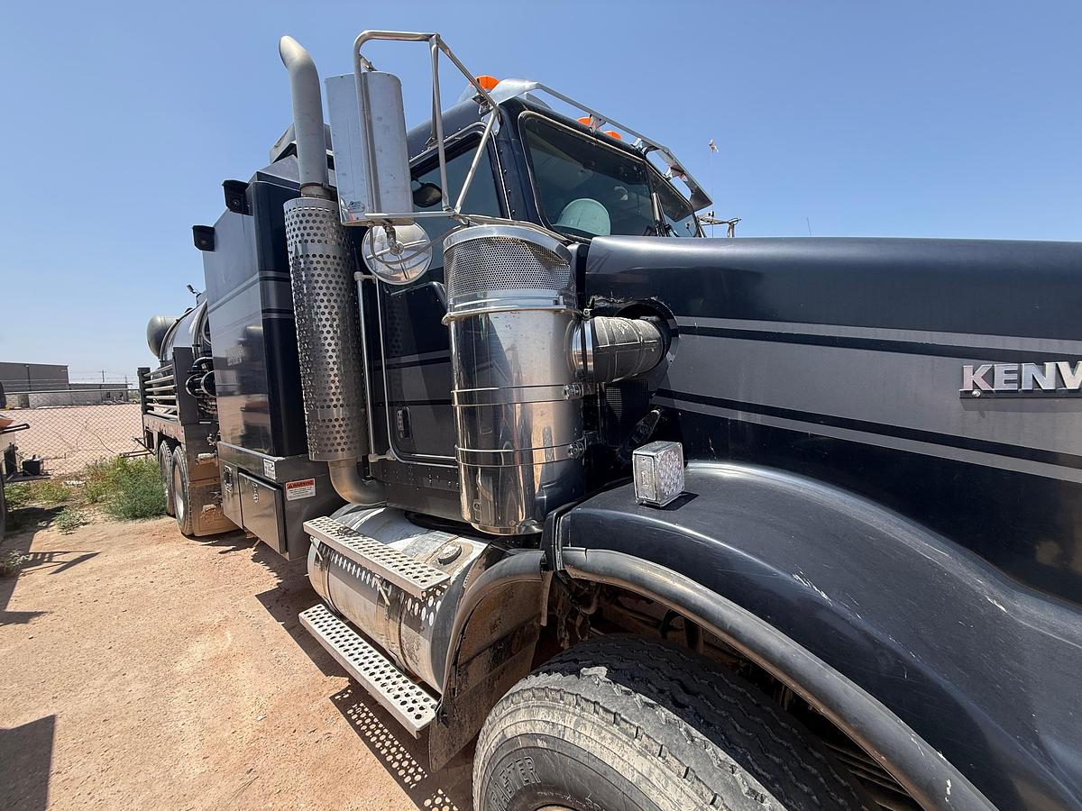 Used 2008 Kenworth T800 Hot Oil Trucks