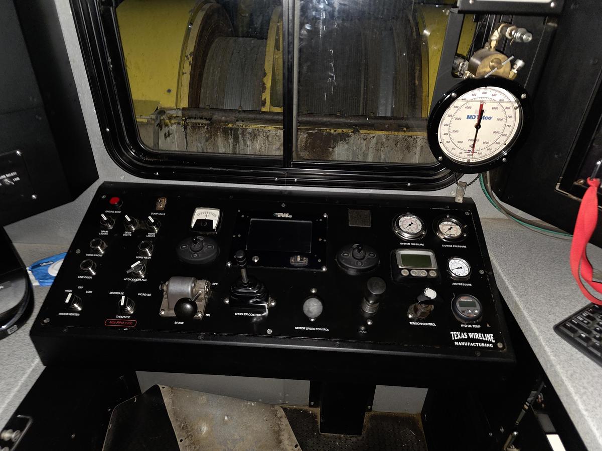 Used Kenworth T800 Wireline Truck Package