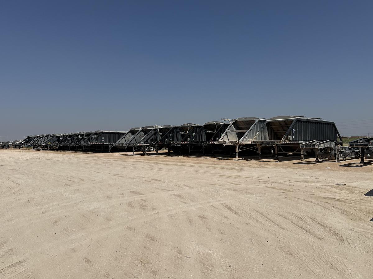 Used 2024 Armorlite Hopper Trailers
