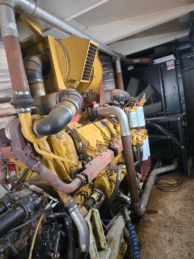 Used 1000 HP Quint Skidded Fluid Pump