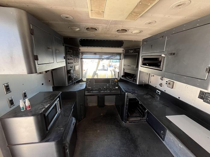 Used 2014 CAT CT660 Wireline Truck