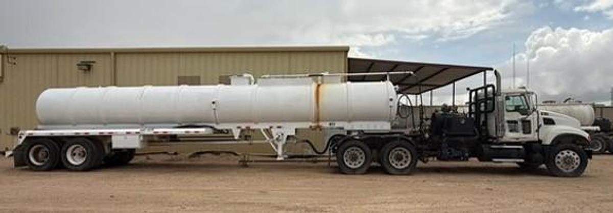 Used 2003 Mack CV713 Granite Hot Oil Truck