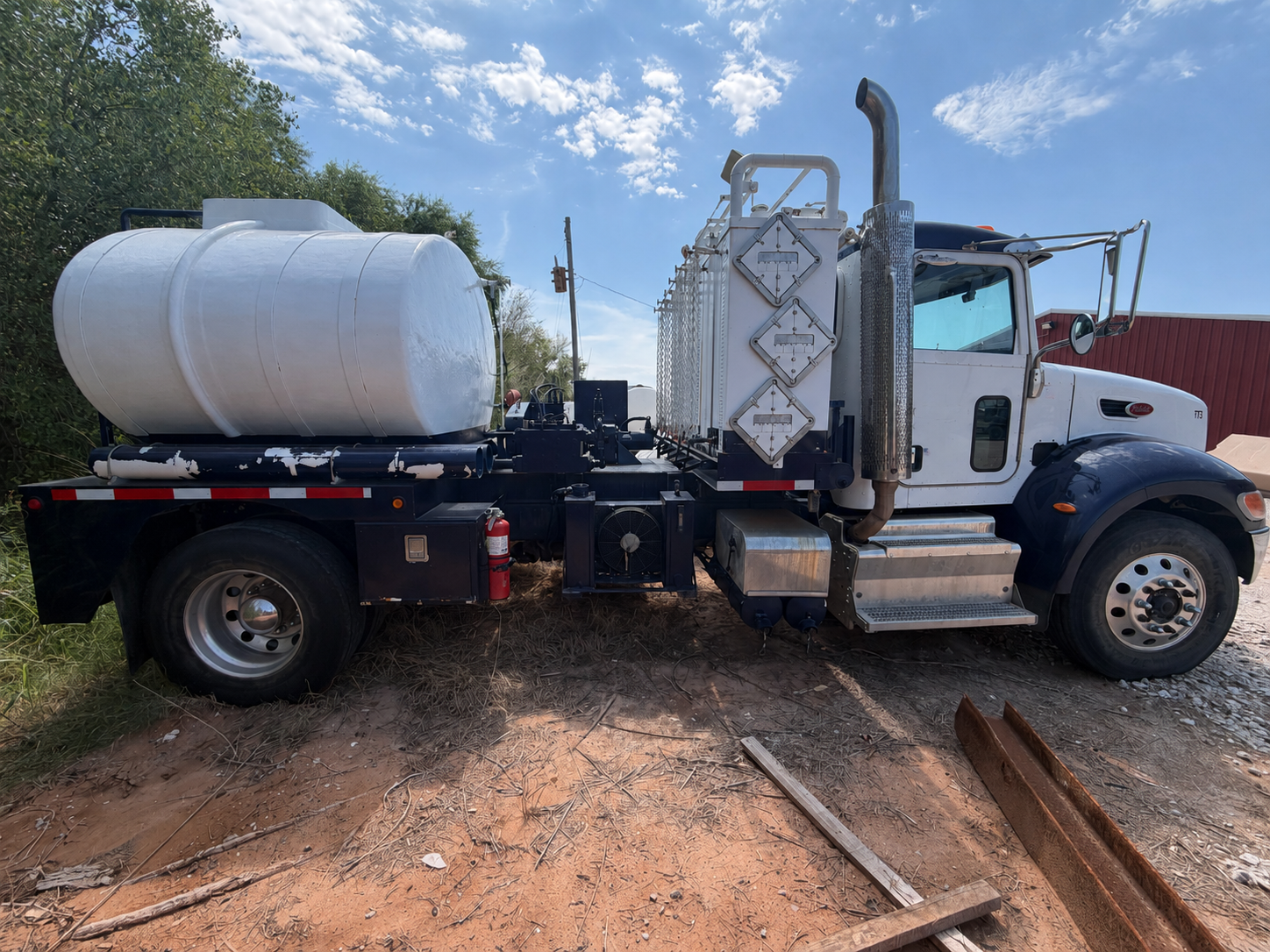 Used 2015 Peterbilt 337