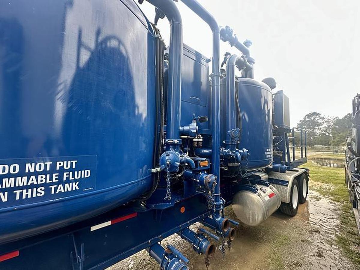 Used 2014 SMI 100 BBL Cement Batch Mixer