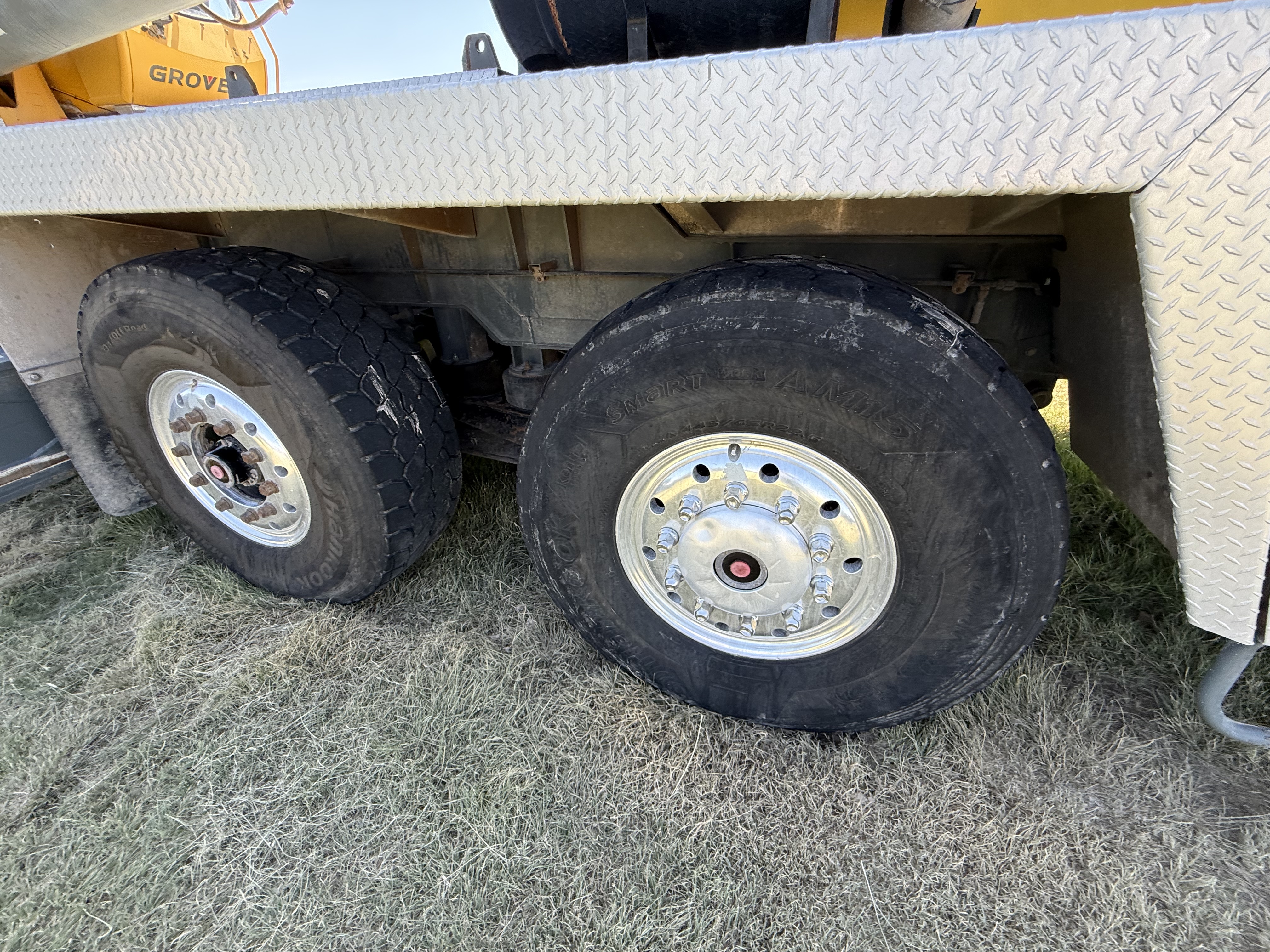 Used 2012 Grove TMS 9000-E