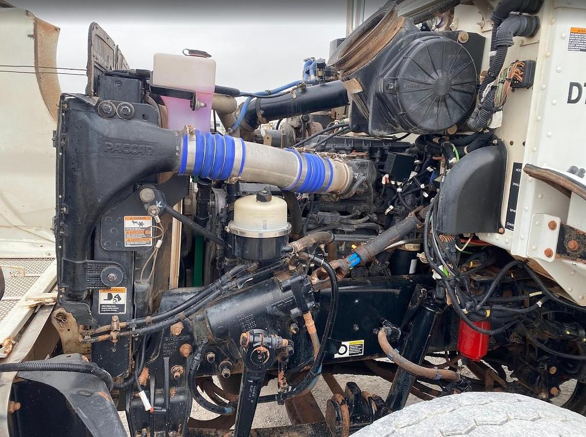 Used 2015 Peterbilt 348 Chemical Delivery Truck