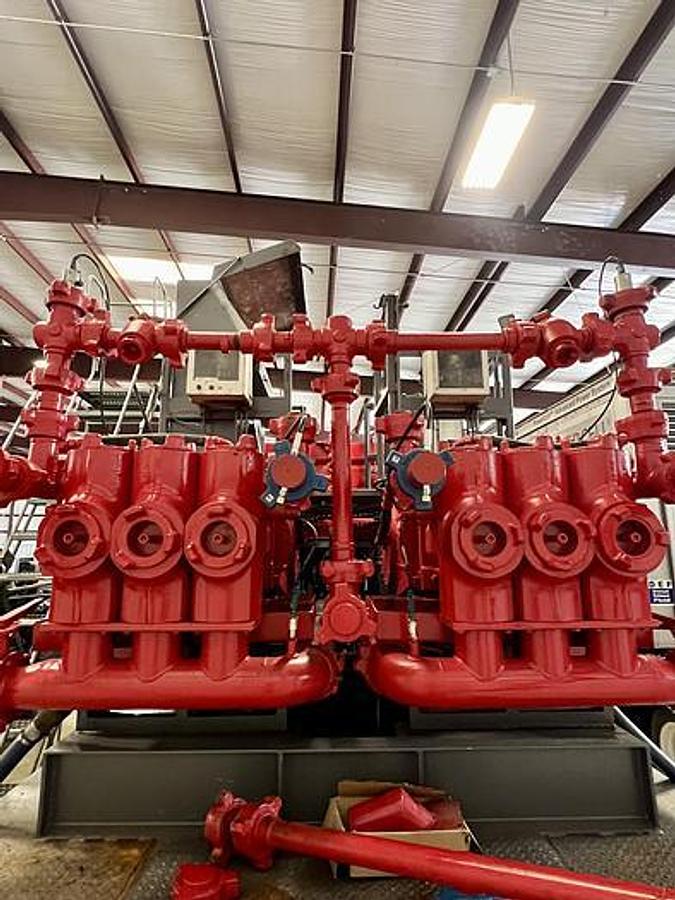 Used 2010 TEAS Twin HT-400 Triplex Fluid Pump Trailer