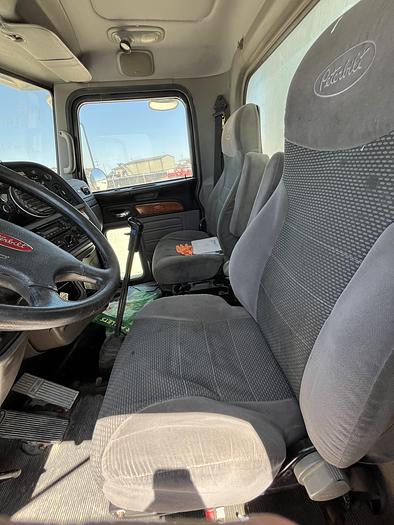 Used 2011 Peterbilt 367 Texas Wireline Truck