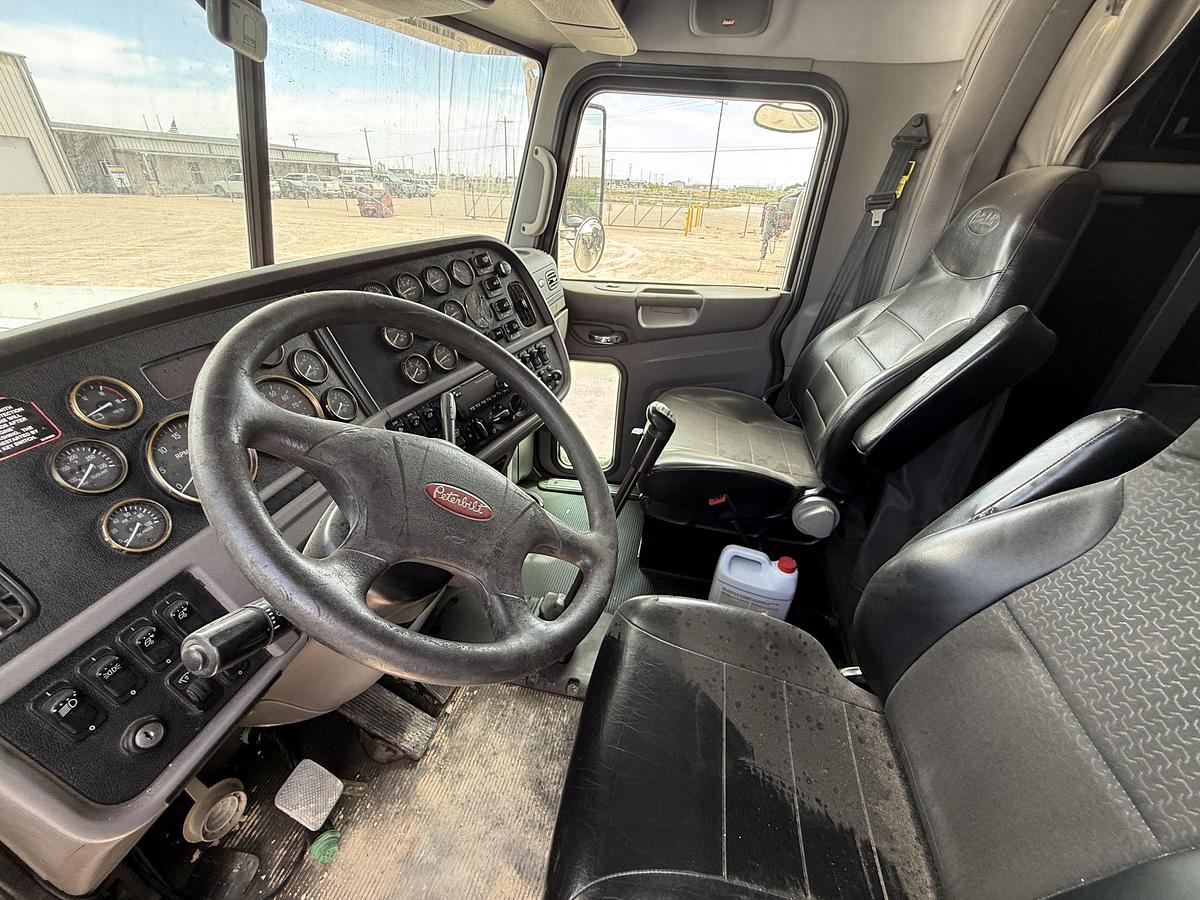 Used (6) 2019 Peterbilt 389 Trucks