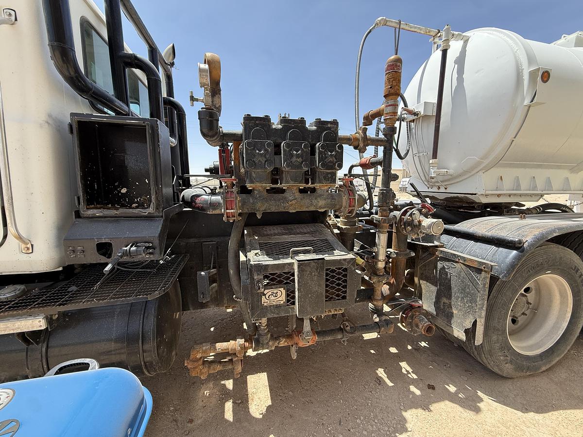 Used 2006 Mack CV713 Kill Truck with Trailer