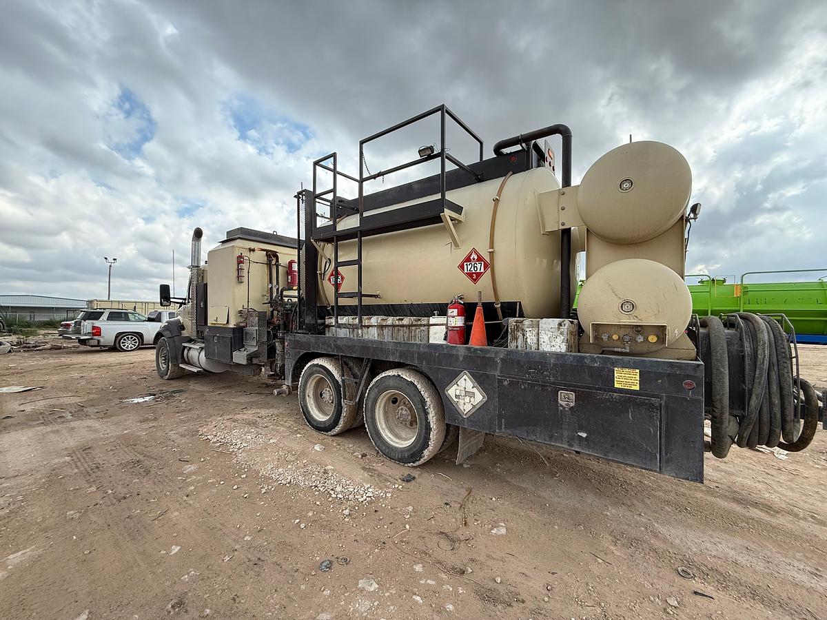 Used 2015 Kenworth T-880 Hot Oiler