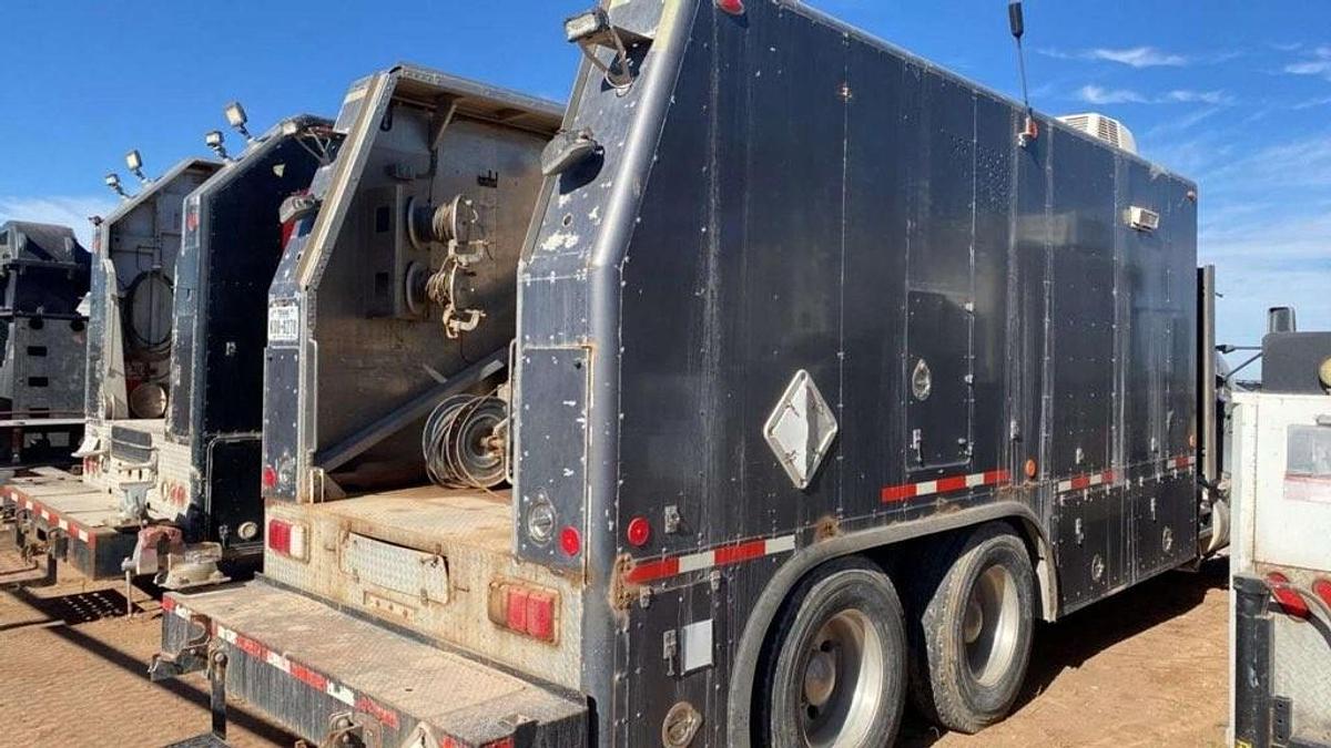 Used 2013 Kenworth Wireline Truck