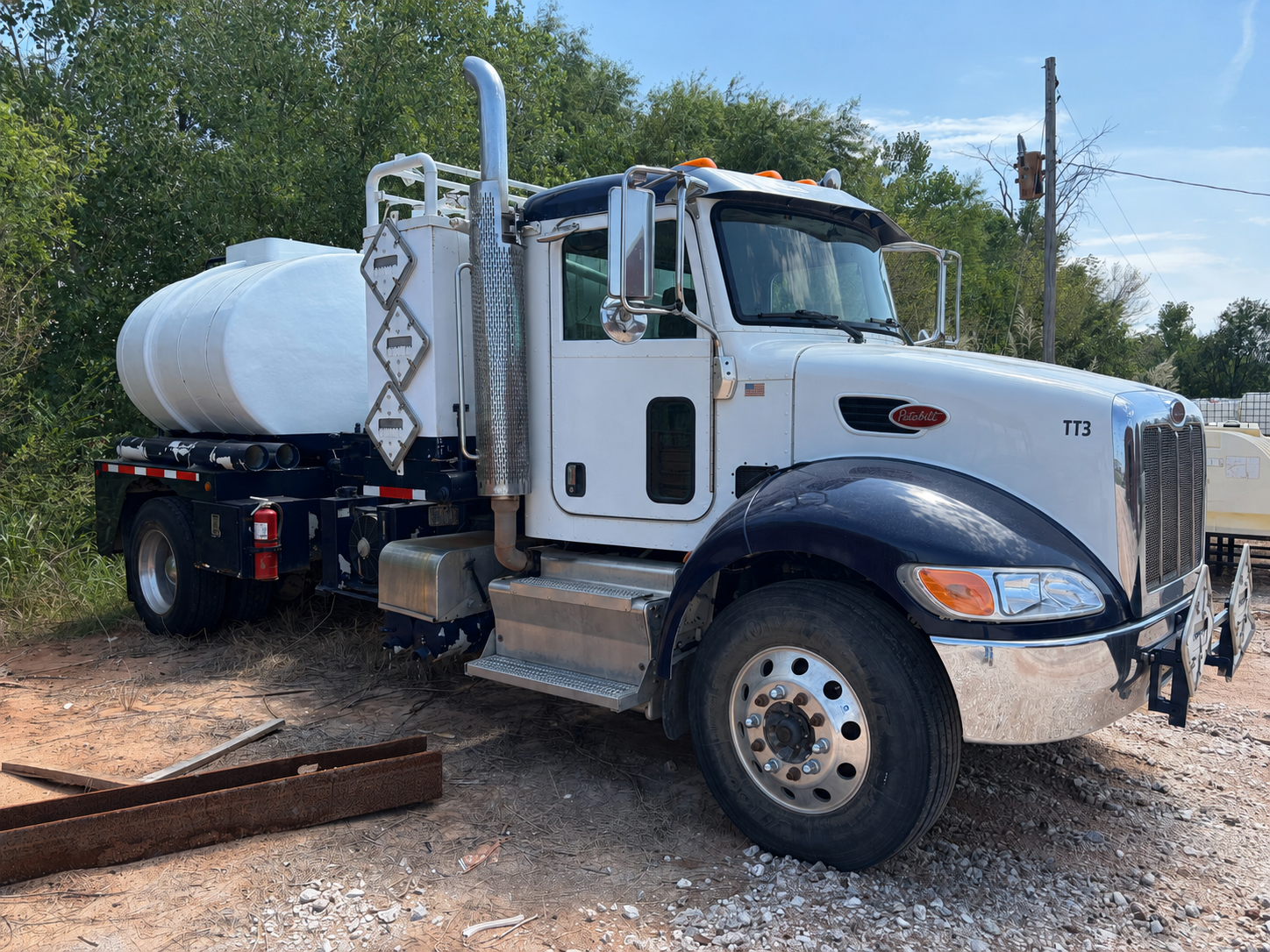Used 2015 Peterbilt 337