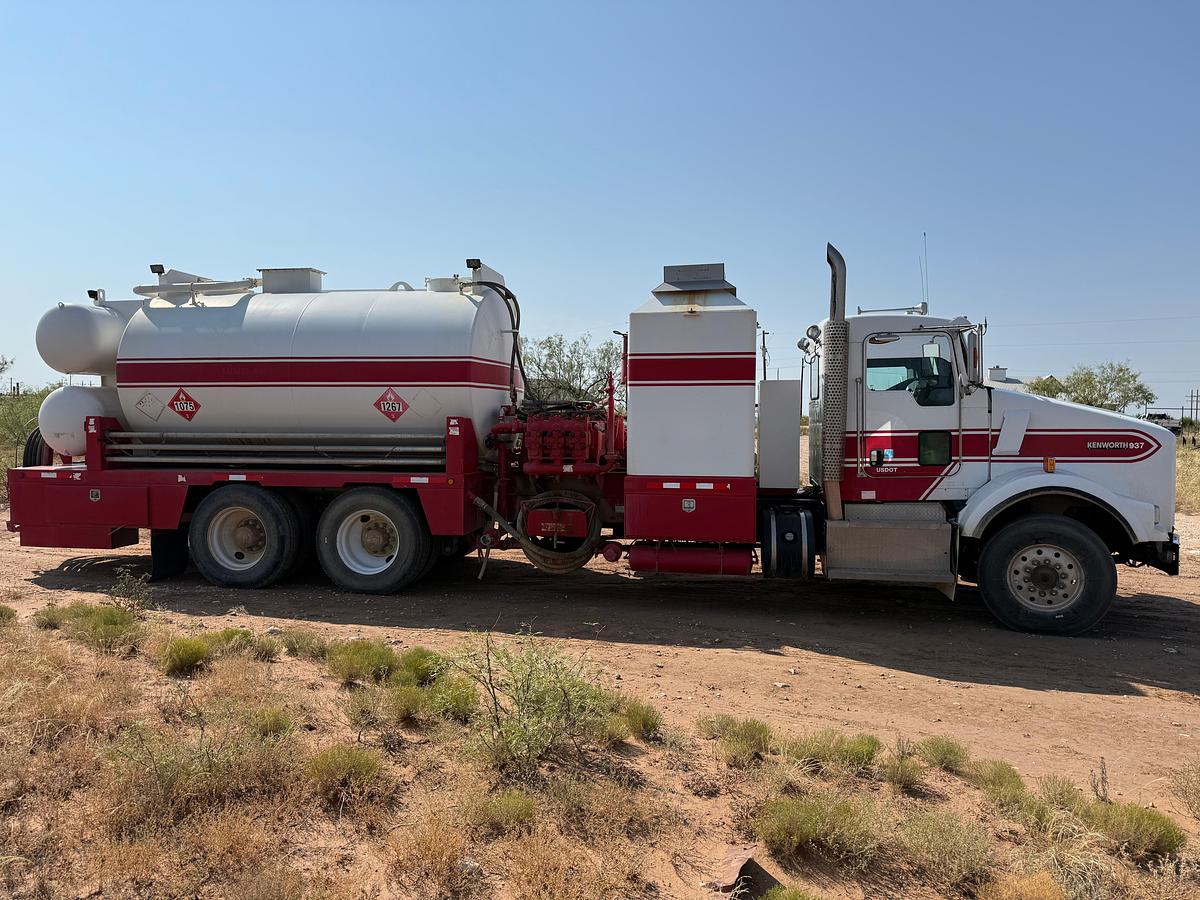 Used 2018 Kenworth T800 Hot Oil Truck