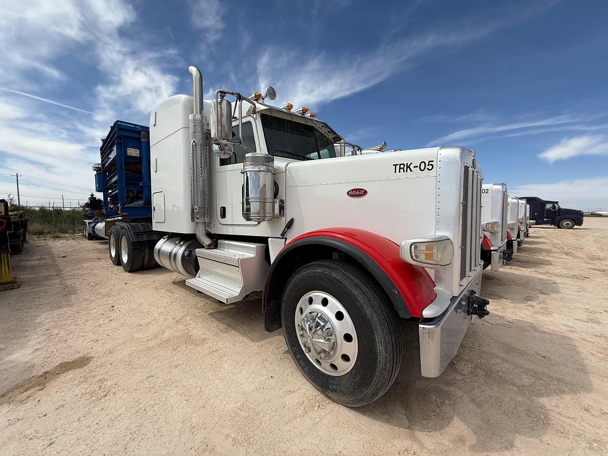 Used (6) 2019 Peterbilt 389 Trucks