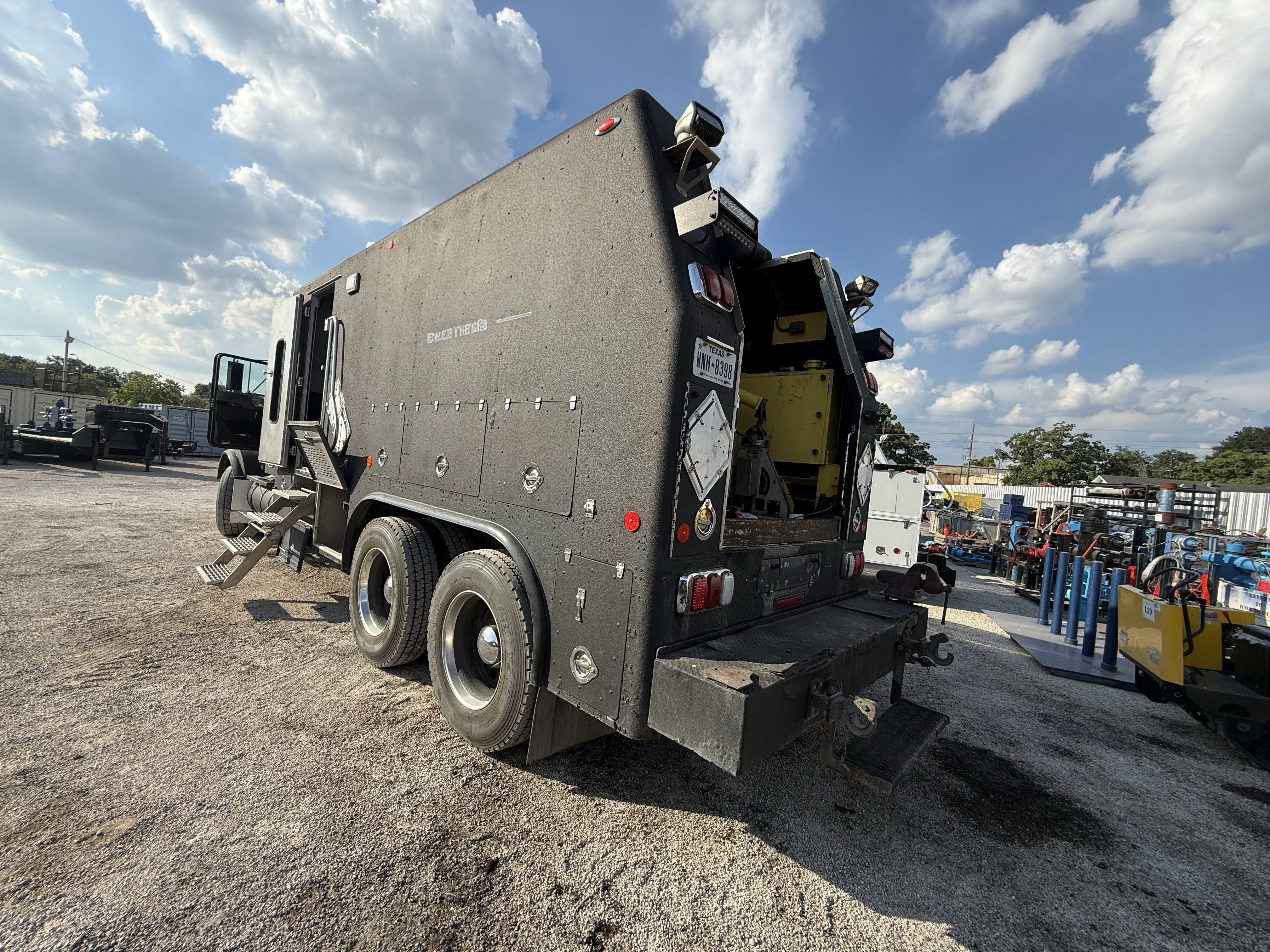 Used 2018 Kenworth T800