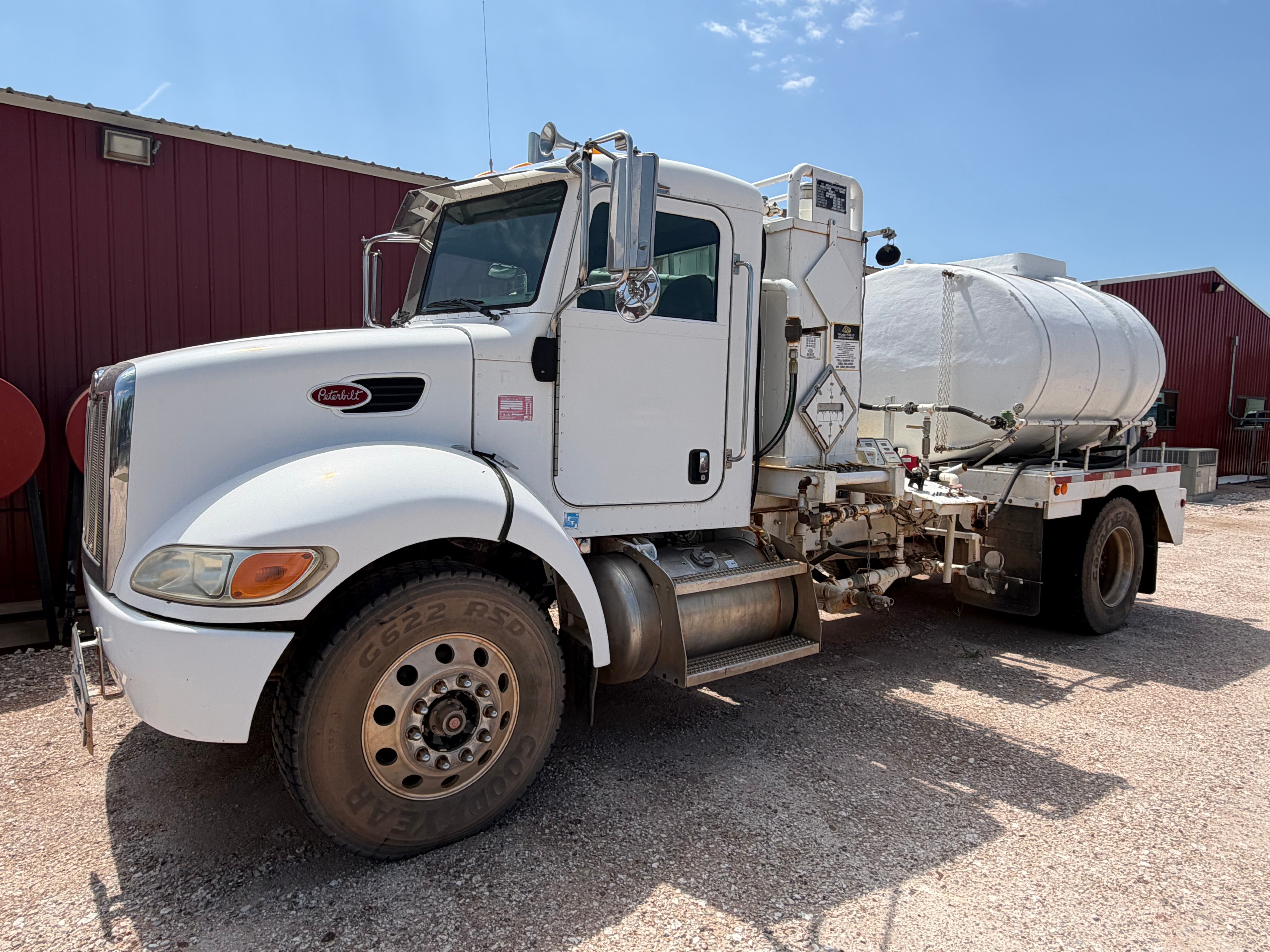 Used 2008 Peterbilt 335