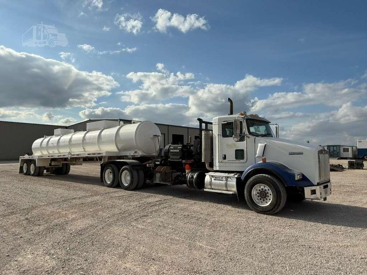 Used 2011 Kenworth T800 Kill Truck & Trailer