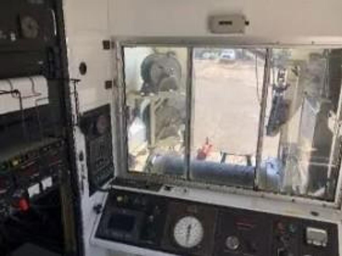 Used 2009 Peterbilt Wireline Truck