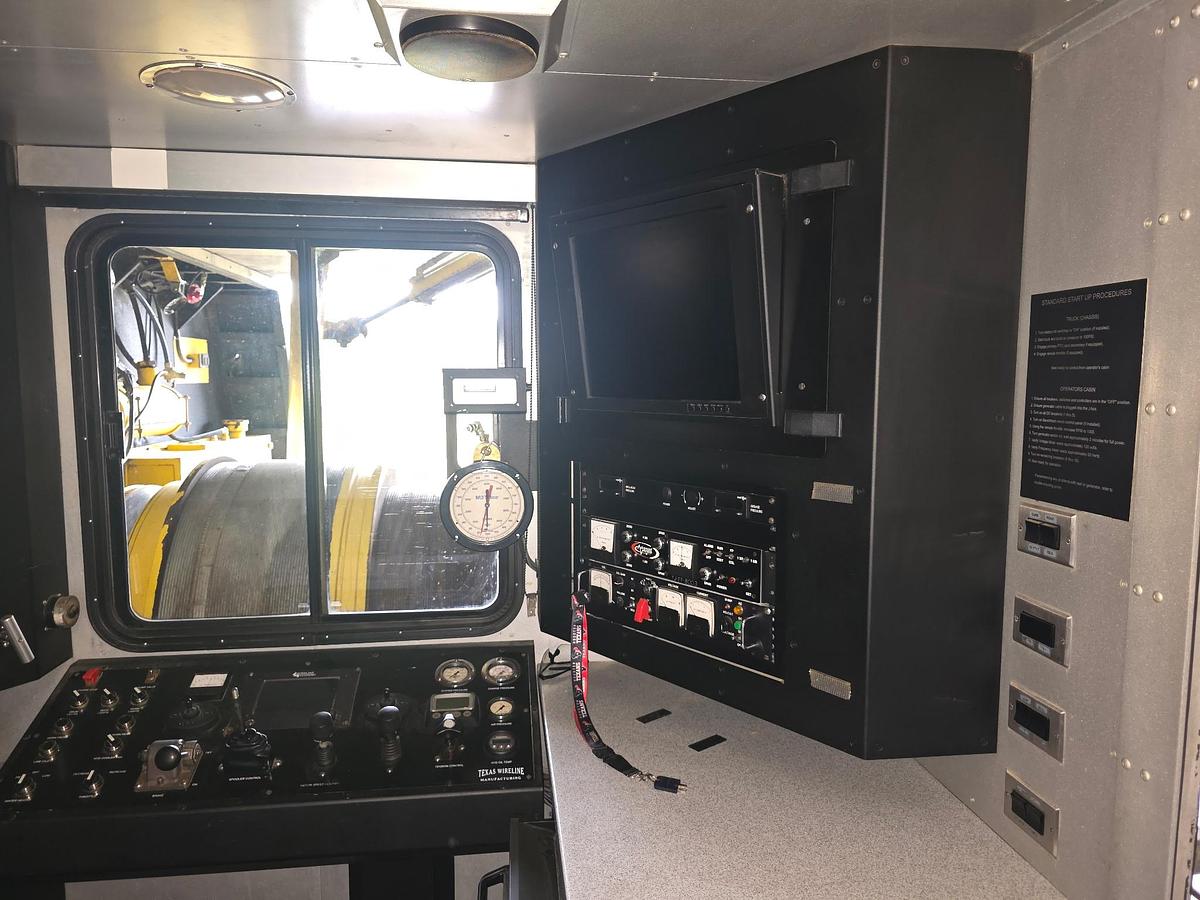Used Kenworth T800 Wireline Truck Package