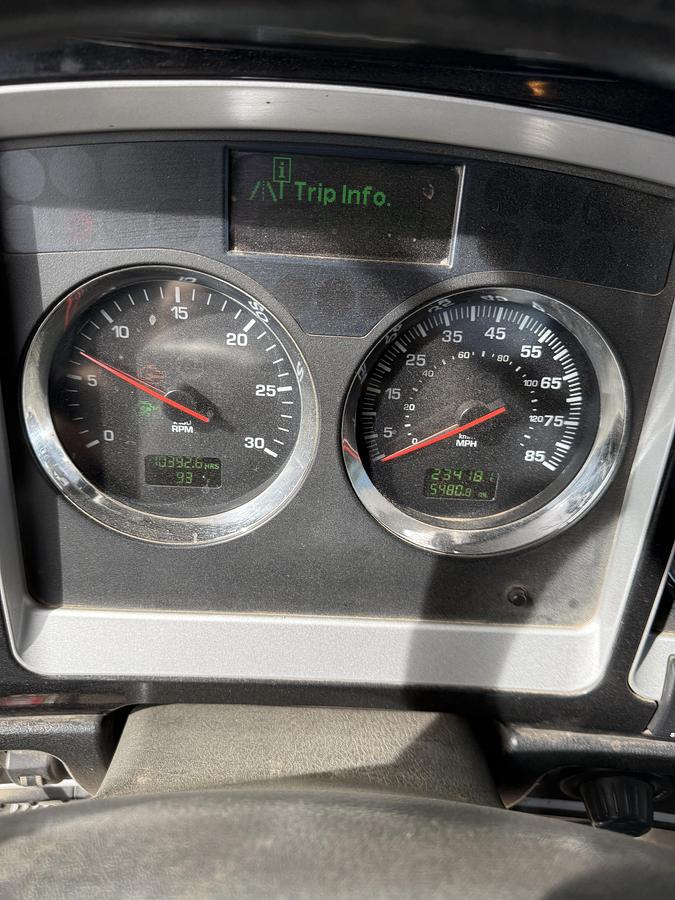 Used 2011 Kenworth Bobtail Pump Truck