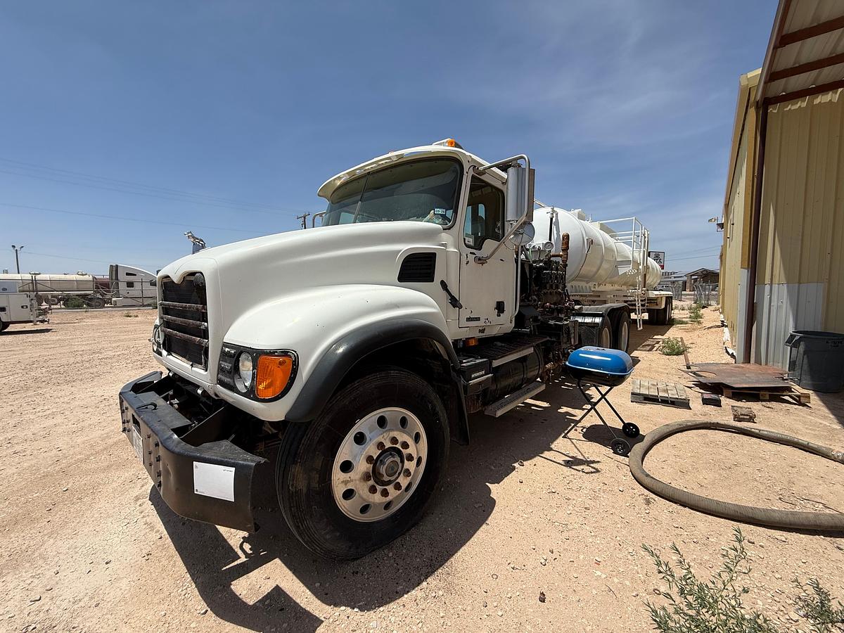 Used 2006 Mack CV713 Kill Truck with Trailer