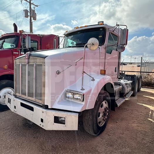 Used (6) Kenworth T800 Heavy Duty Tractors