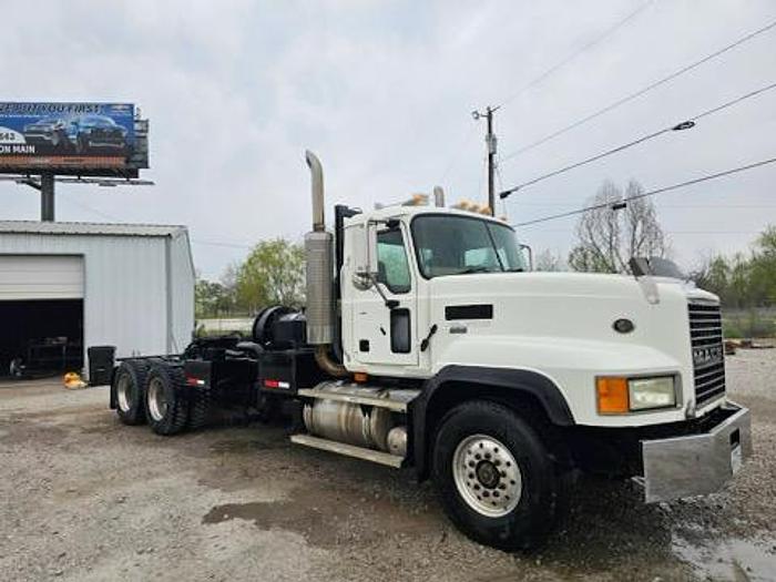 Used 2006 Mack CL700 Acid Pump Truck